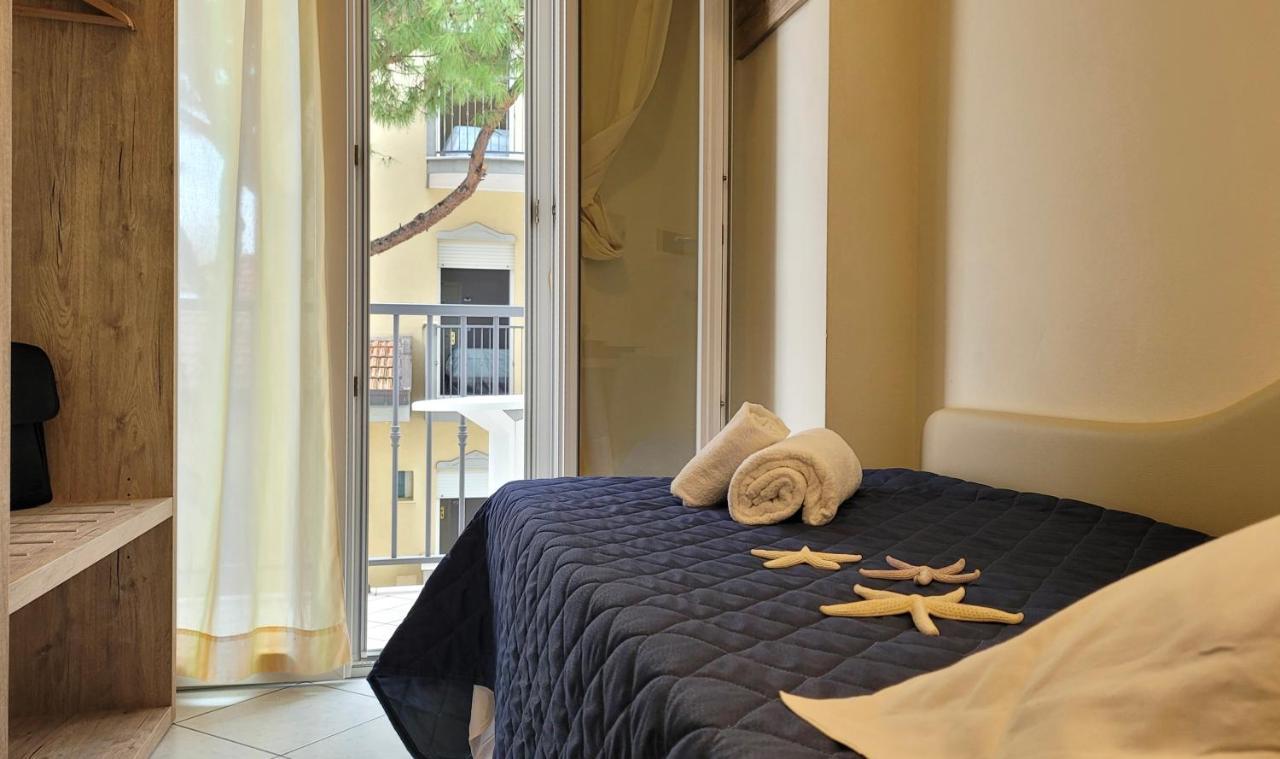 Hotel Adigrat Riccione Exterior photo